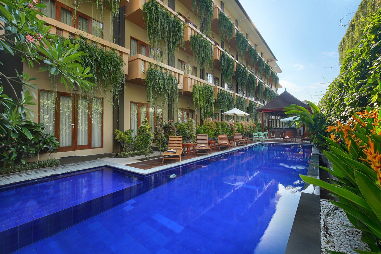 Bali Chaya Hotel Legian Екстер'єр фото
